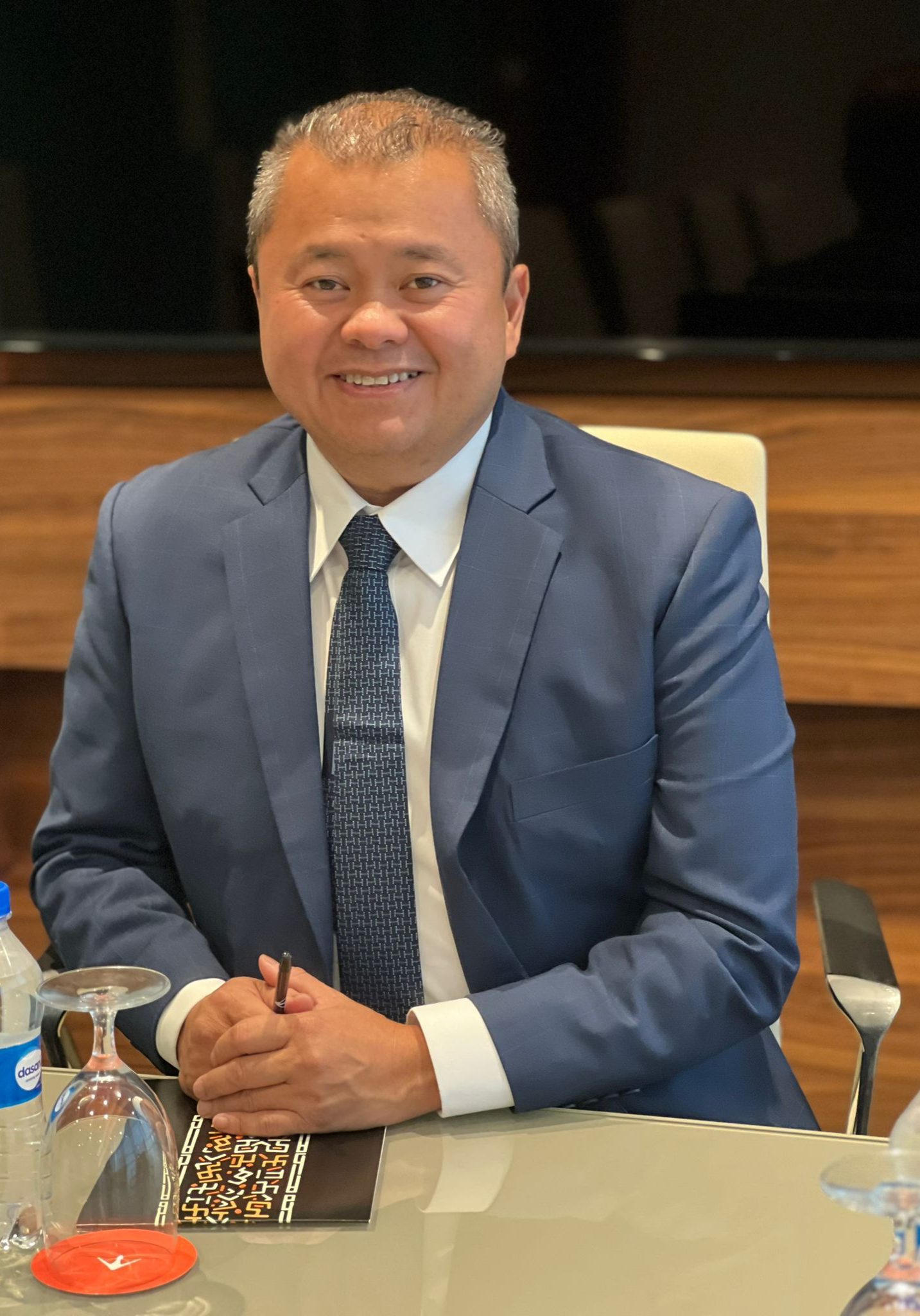 Dr. Romel Santos